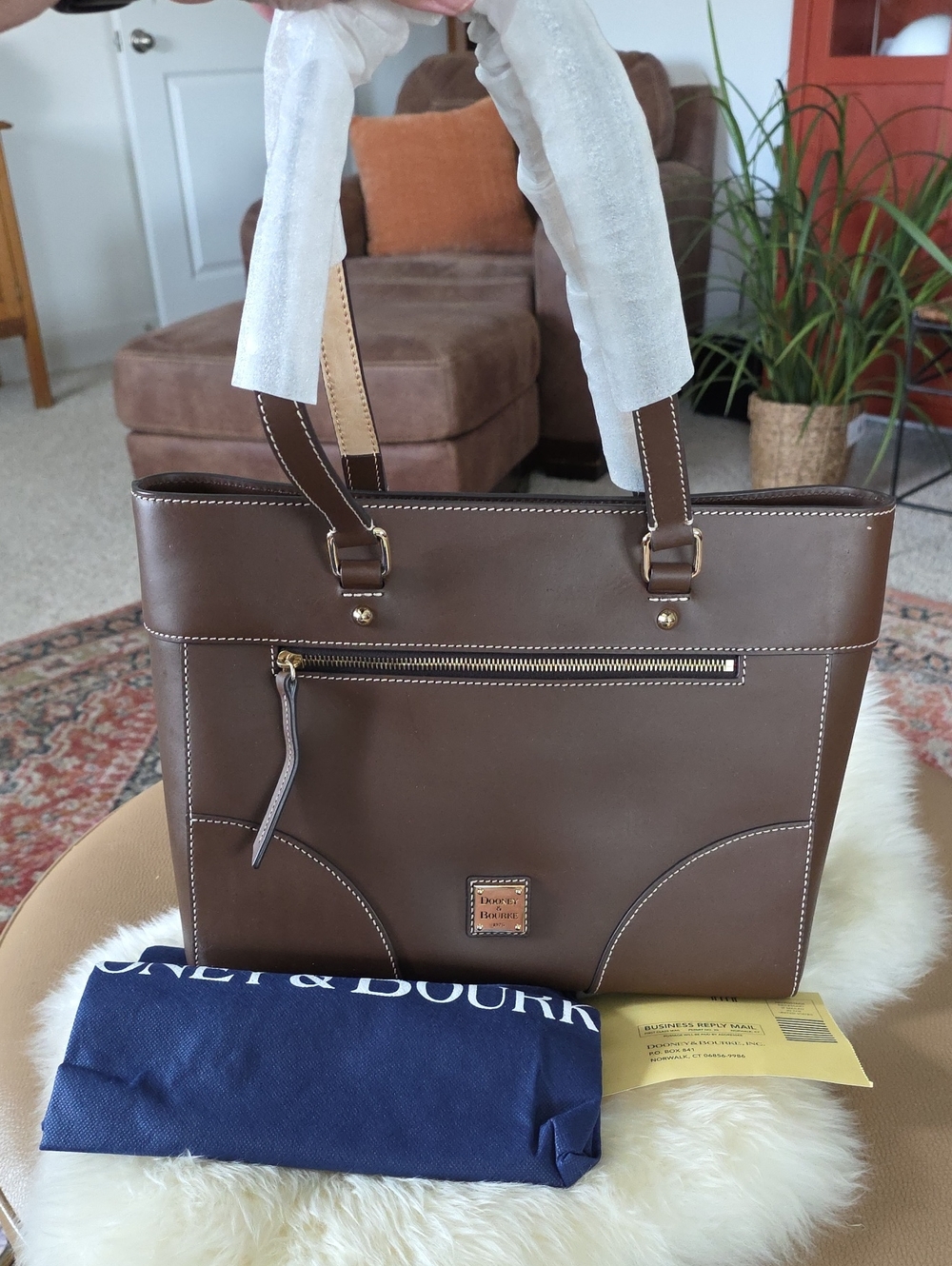 Beautiful NWT Dooney & Bourke Large Chestnut Leather Mila Tote 🤎🎁❤️